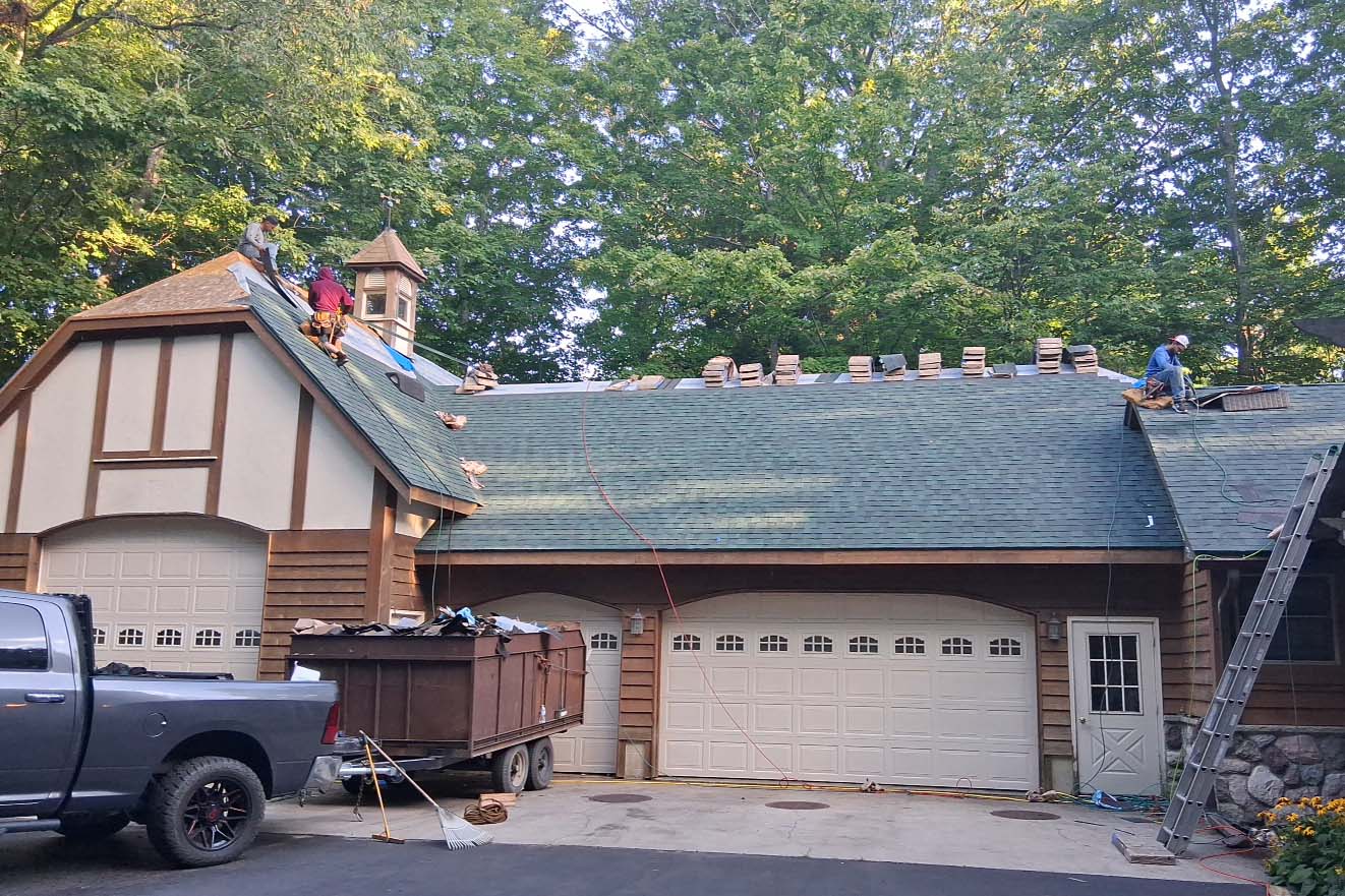 Traverse City Home Roof Options: Flat, Metal or Asphalt